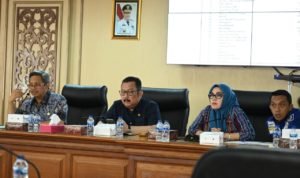 Pj Sekprov Hadiri Expose Ranperda APBD Sulsel 2024 di Banggar DPRD