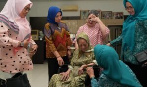 Peringati Hari Ibu, Sofha Marwah Bahtiar Silaturahmi Kunjungi Tiga Tokoh Perempuan Sulsel