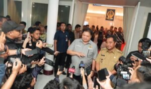 Kunker di Makassar, Menko Airlangga Dukung Upaya Pj Gubernur Sulsel Ajukan Tambahan Jatah KUR ke Pemerintah Pusat