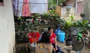 Pemprov Sulsel Beri Pendampingan Trauma Healing untuk Anak-anak dan Perempuan Korban Banjir dan Longsor