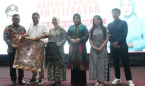 Asrul Sani Hadiri Malam Ramah Tamah dan Pelepasan Pj Gubernur Sulsel