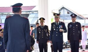 Kapolres Palopo Pimpin Upacara Penurunan Bendera HUT RI ke-79