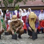 Buka MPLS, Pj Bupati Luwu Sebut Tanam Cabai Bantu Pemerintah Tekan Inflasi