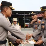 Beri Piagam Penghargaan ke Porsonel, AKP Supriadi: Bentuk Apresiasi Kapolres Palopo