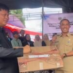 Keluarga Besar DPRD Luwu Timur Salurkan Bantuan untuk Korban Kebakaran Sorowako