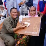 Lansia di Lutim Mulai Terima Rp1 Juta/Bulan, Ribuan Mahasiswa Dapat Rp6 Juta/Tahun