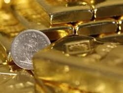 Harga Emas Domestik Naik Stabil, Investor Cari Momentum Jelang Akhir Tahun