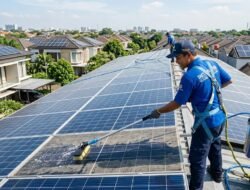 Peluang Usaha Jasa Pembersihan Panel Surya Yang Semakin Banyak Dibutuhkan Masyarakat Masa Kini